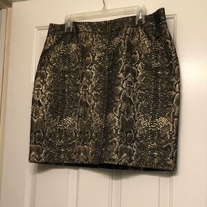 Stylish Snake Print Skirt